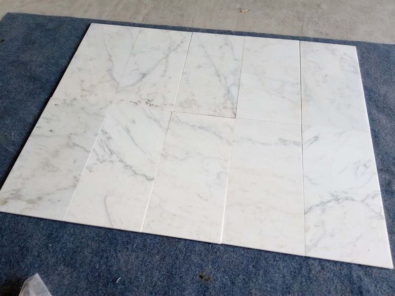 natural white marble tiles