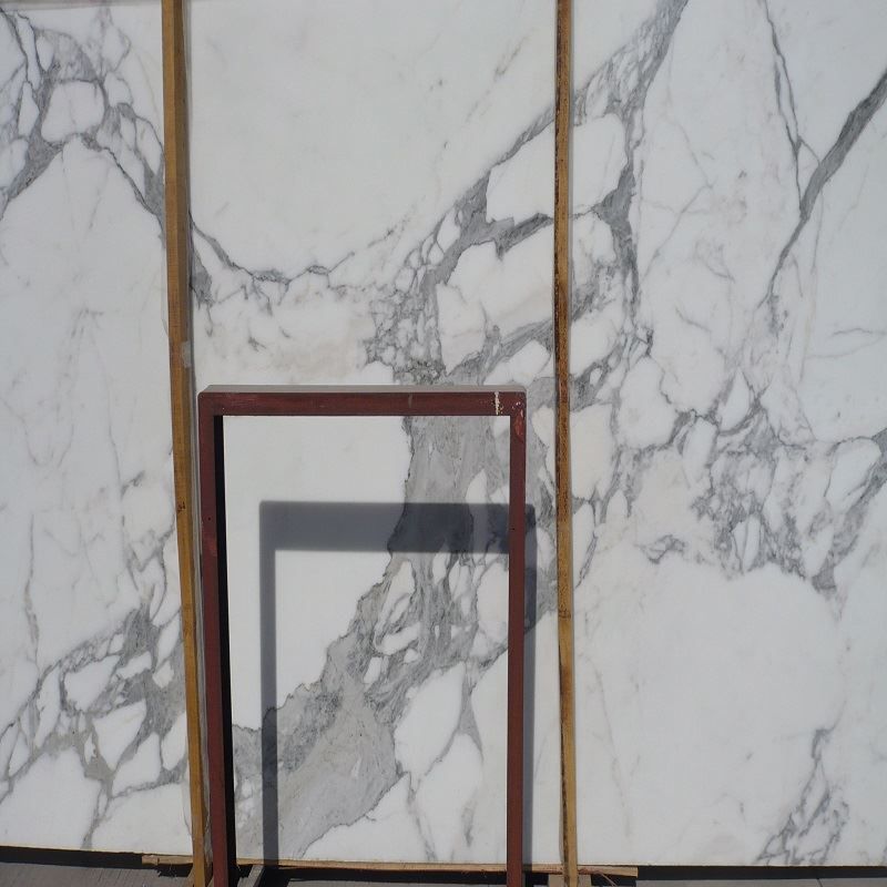statuario marble slab.jpg
