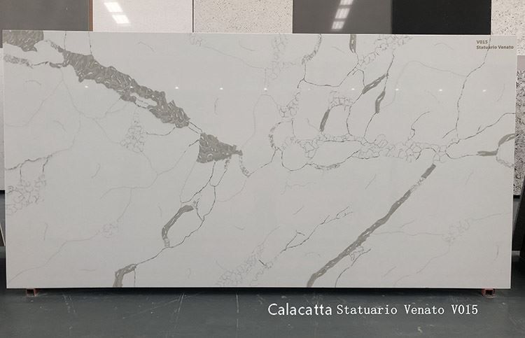 Calacatta 015