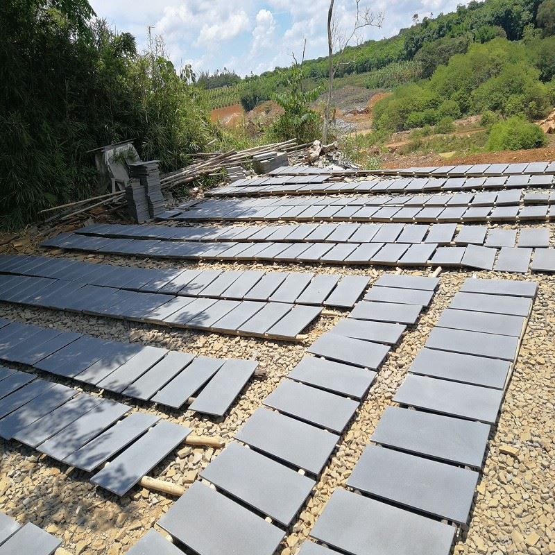 Grey basalt stone for roofing