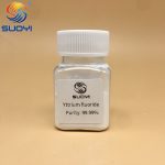 Pouvez-vous fournir des informations sur la pureté et les mesures d'assurance qualité de la poudre de fluorure d'yttrium en stock ?