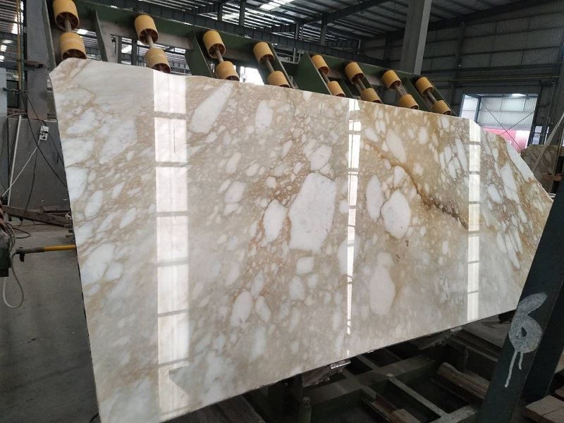 PERFECT STONE - The Story Behind Calacatta Gold Marble