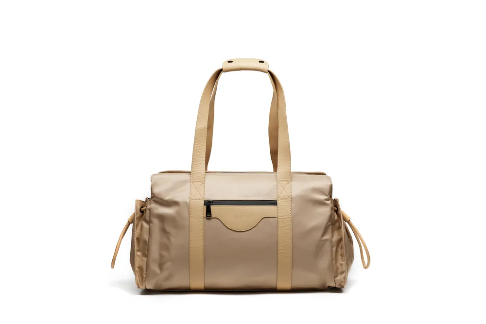 Tote bag with larger holder 结果