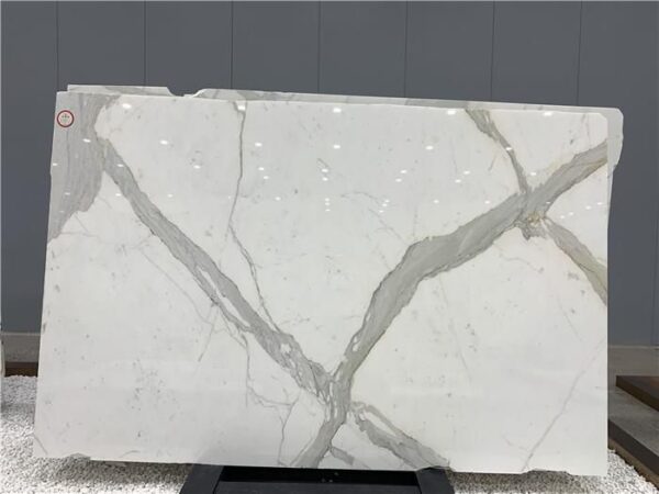 polished boutique calacatta white marble202002201035395325074 1663300037107
