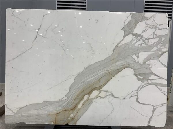 polished boutique calacatta white marble45393772302 1663300046040