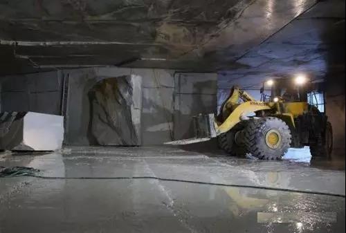 Michelangelo's Dream: Visiting Marble Mining Sites