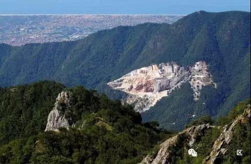 Michelangelo's Dream: Visiting Marble Mining Sites