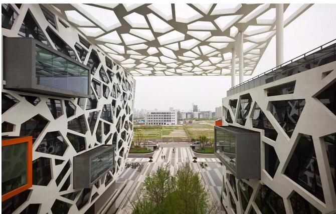 Tencent, Alibaba, Amazon...... What Are The Headquarters Buildings Of These Big Companies Look Like?