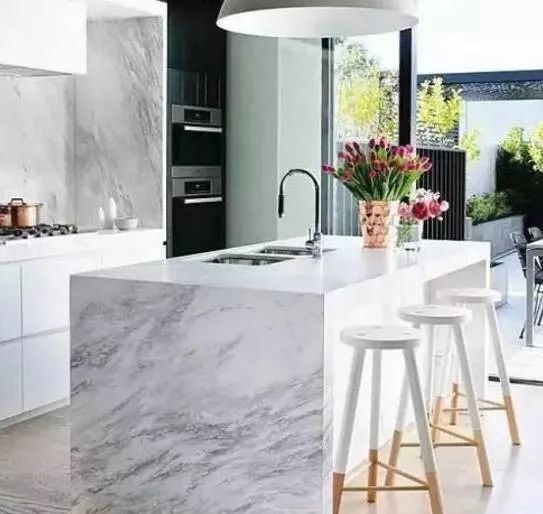 The price of jazz white is getting higher and higher. What's so good about this stone?