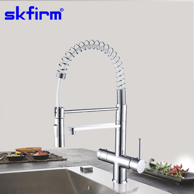 How does the three way kitchen faucet's filtration system work?