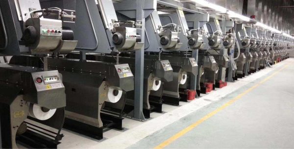 Ligne de filage de flocons de bouteilles PET Ligne de filage de flocons de bouteilles PET