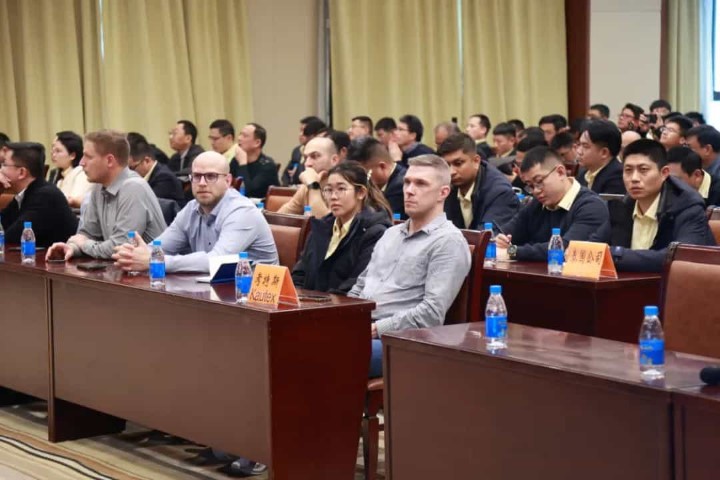 Bouření "Bubnu snažení" a zatroubení "Pozvání", roční marketingová konference společnosti JW MachineryTP5T039;s 2024 skončila úspěšně