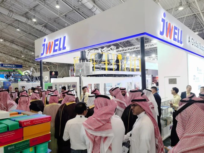 Jwell Machinery wspaniale wystąpi na Saudi Plastics 2024 3 Jwell Machinery makes a wonderful appearance at Saudi Plastics 2024