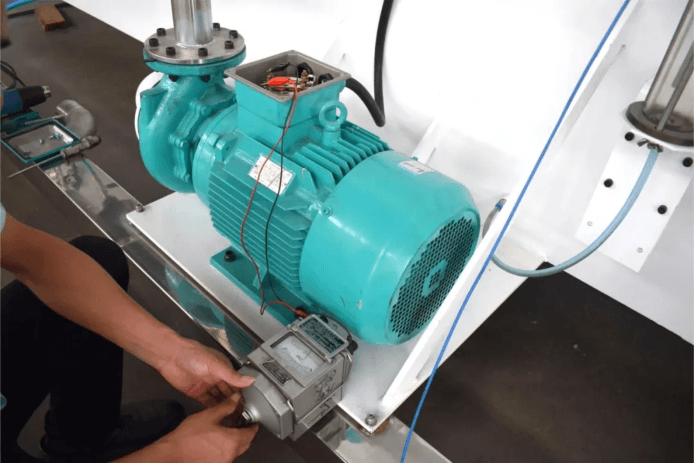 Τι πρέπει να κάνουμε εάν τα μηχανήματα και ο εξοπλισμός πλημμυρίσουν κατά τη διάρκεια έντονης βροχόπτωσης;