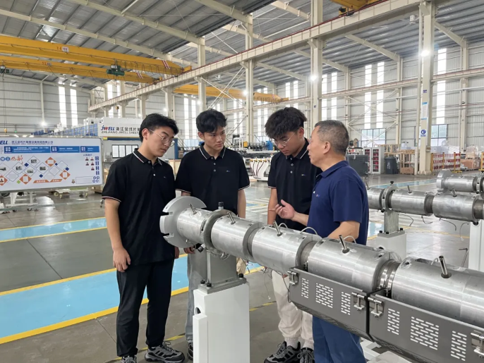 [Dreams set sail, prima experiență la locul de muncă]-- Bine ați venit să vă alăturați călătoriei de internship Jwell Machinery