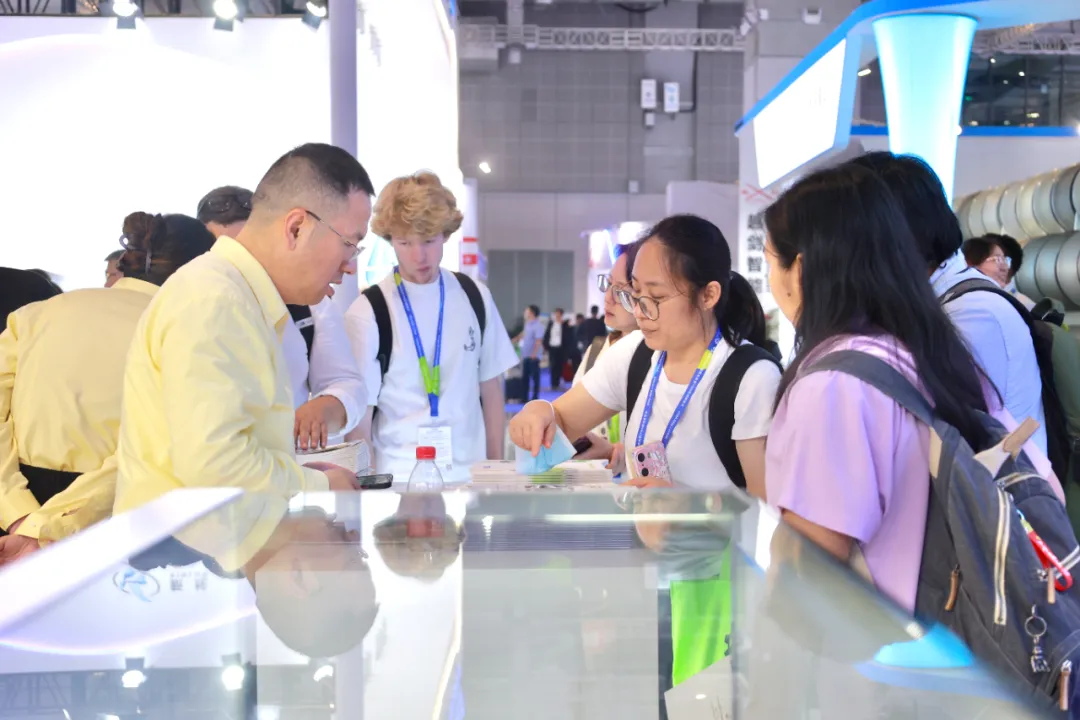 Jwell Chemical Fiber makes a splendid appearance at Shanghai ITMA 2024
