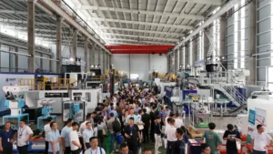 Smart Blow Molding, Duitse ambachtslieden gezamenlijk onderzoek, 2025 JWELL Blow Molding Technology Open Dag en duurzame ontwikkeling Forum succesvol afgerond