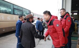 Aprofundando a Cooperação Internacional e Explorando Novas Oportunidades na Indústria: Associação das Indústrias de Bombaim Visita a Fábrica de Máquinas Suzhou Jwell