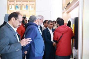 Aprofundando a Cooperação Internacional e Explorando Novas Oportunidades na Indústria: Associação das Indústrias de Bombaim Visita a Fábrica de Máquinas Suzhou Jwell