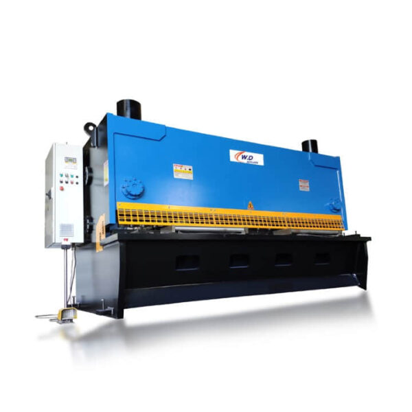 6 QC11K 20 × 3200 ماكينة قص الصفائح المعدنية باستخدام الحاسب الآلي مع P4 1