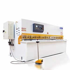 qc12k 4x2500 cnc hydraulic sheet metal shearing machine with e21s 2 1